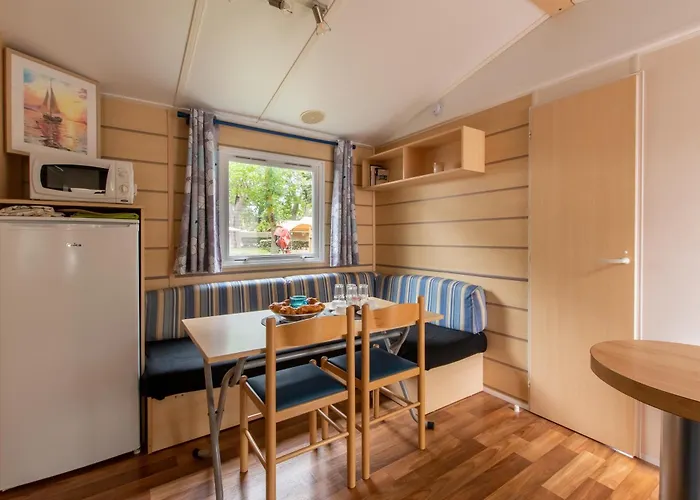 Кемпинг Mobil-home Entre Terre & Агд